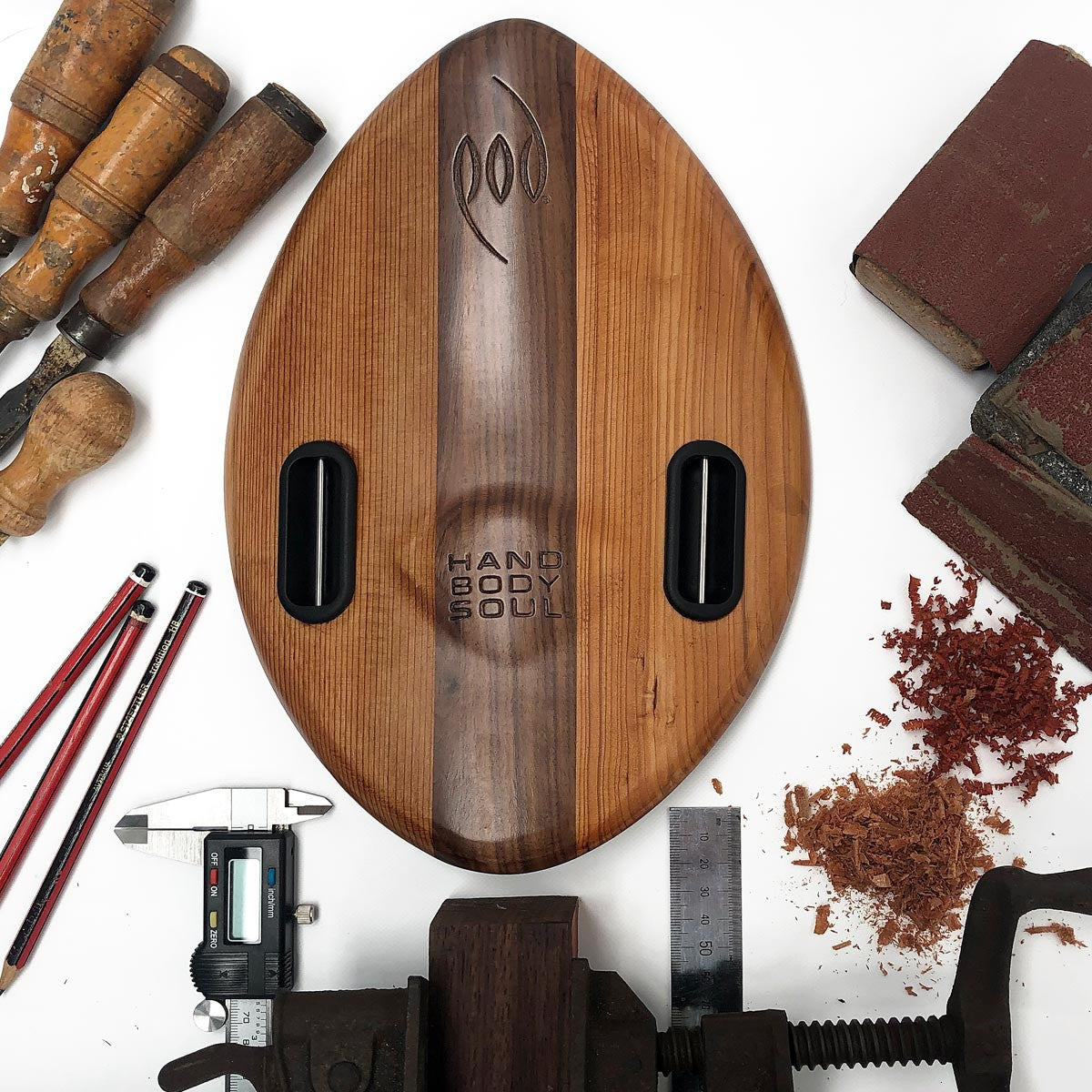 WOO Cedar/Walnut POD Handboard